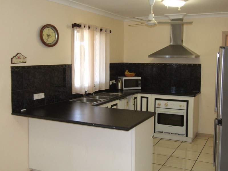 29 Railway Terrace, Crows Nest QLD 4355