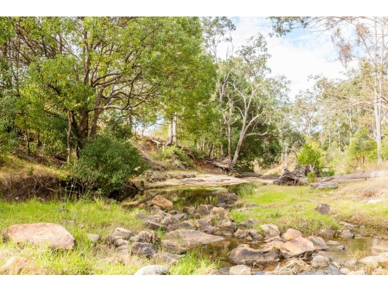 000 Three Mile Road, Crows Nest QLD 4355