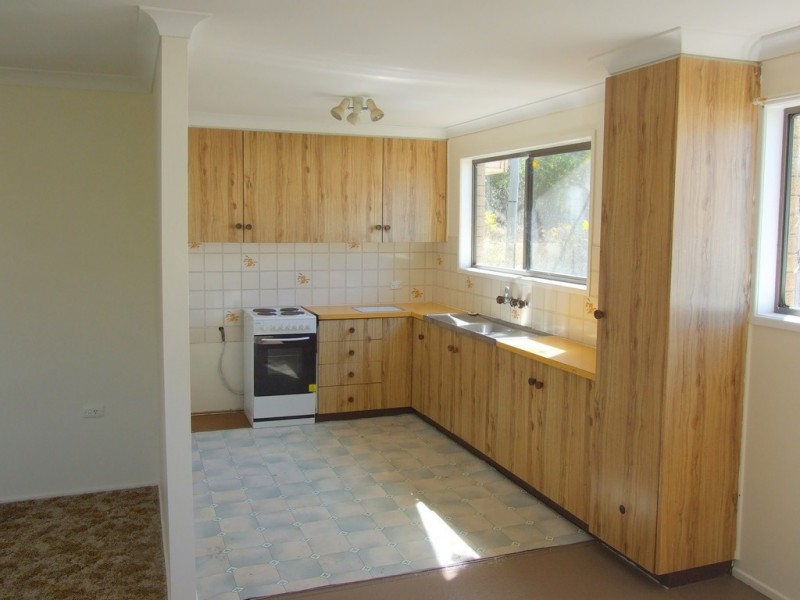 44 Railway Terrace, Crows Nest QLD 4355