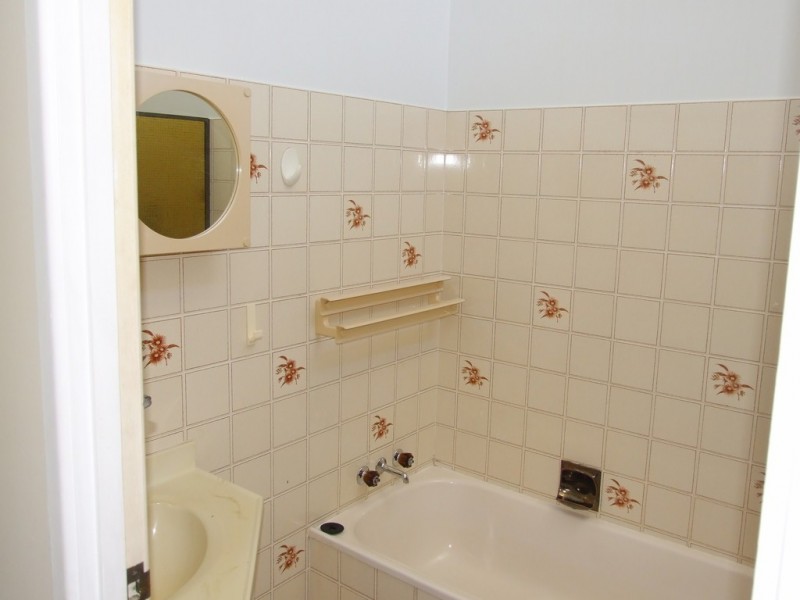 44 Railway Terrace, Crows Nest QLD 4355