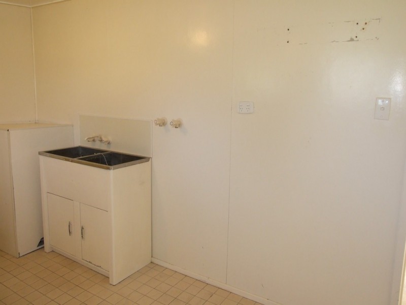 12 Dale Street, Crows Nest QLD 4355