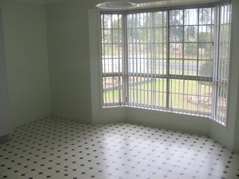 63 Albert Street West, Crows Nest QLD 4355