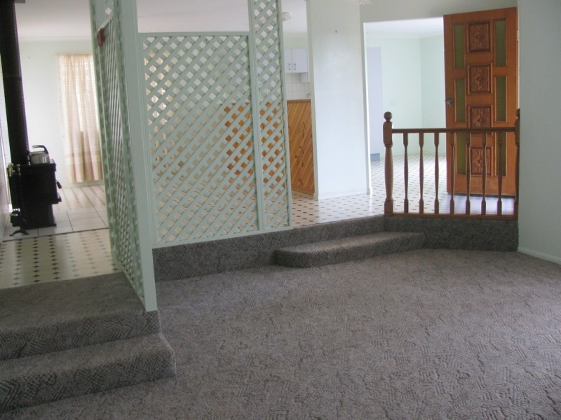 63 Albert Street West, Crows Nest QLD 4355