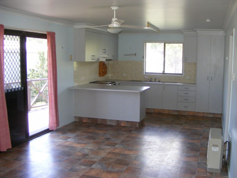 12 Gleeson Street, Crows Nest QLD 4355