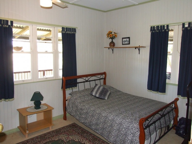 138 Perseverance Hall Road, Ravensbourne QLD 4352