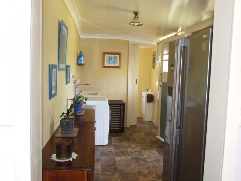 138 Perseverance Hall Road, Ravensbourne QLD 4352
