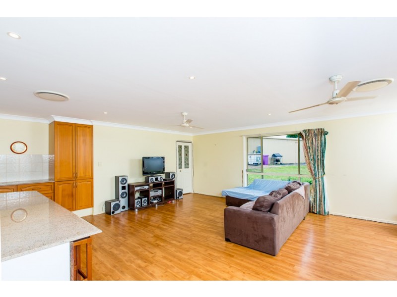 10 Devoncourt Road, Crows Nest QLD 4355