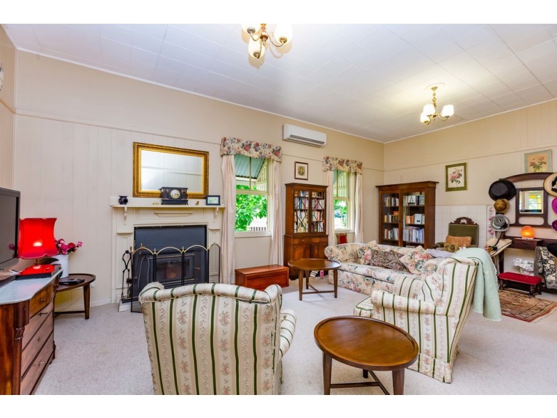 28 Nolan Street, Crows Nest QLD 4355