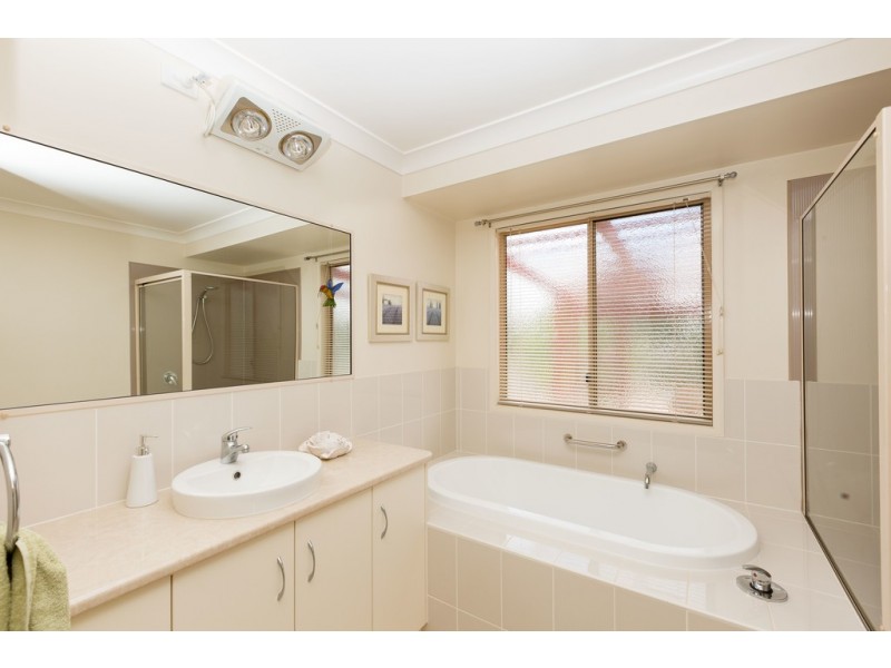 18 William Street, Pechey QLD 4352