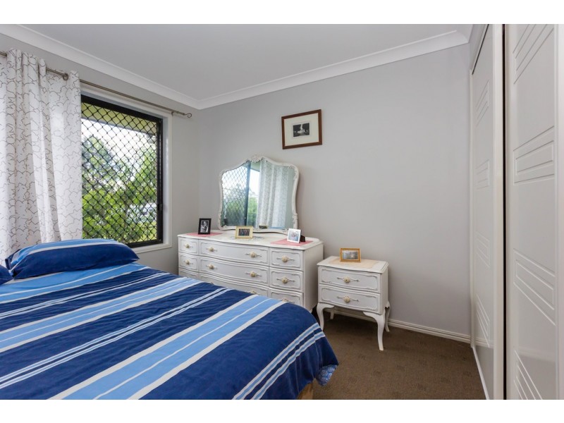 8 Samuel Avenue, Crows Nest QLD 4355