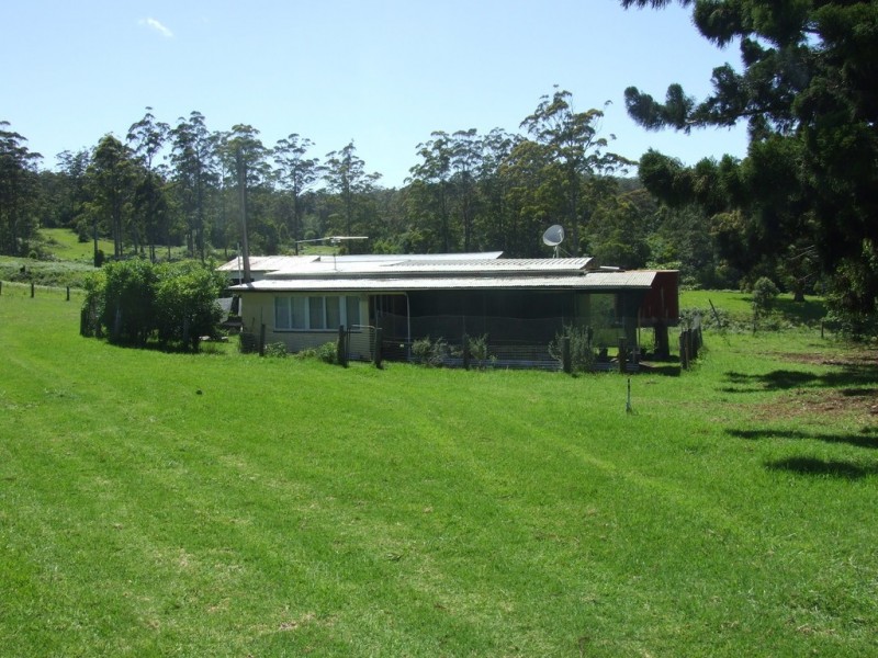 447 National Park Road, Ravensbourne QLD 4352