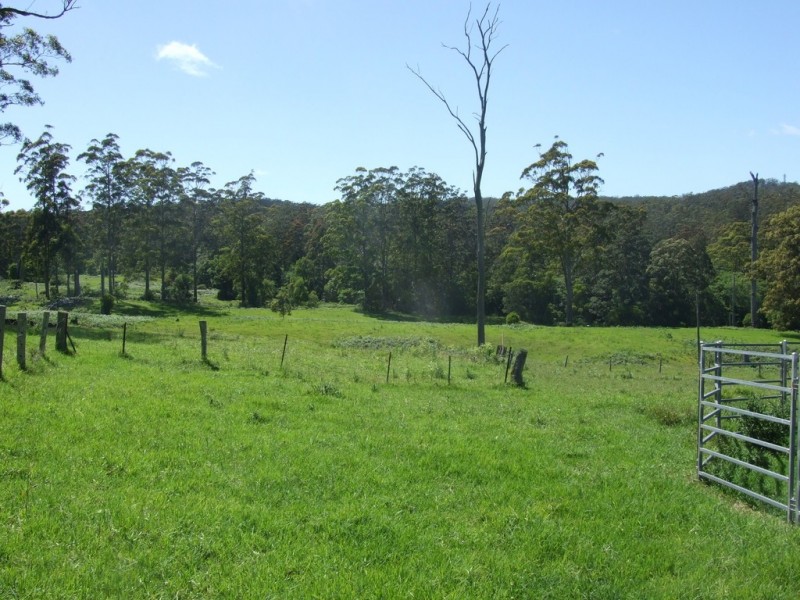 447 National Park Road, Ravensbourne QLD 4352