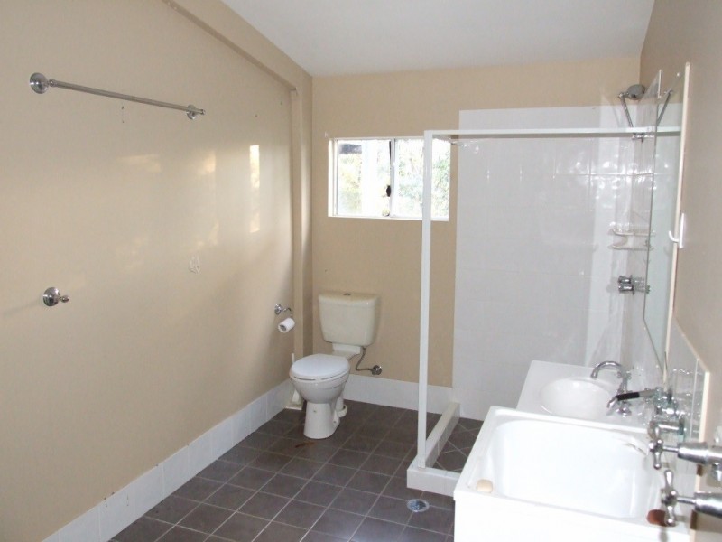 90 Old Emu Creek Road, Emu Creek QLD 4355