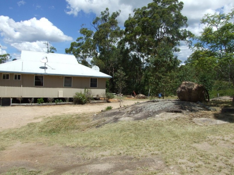 664 Austin Road, Crows Nest QLD 4355