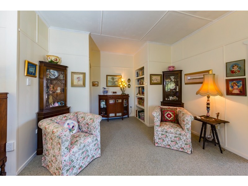 13 Gleeson Street, Crows Nest QLD 4355