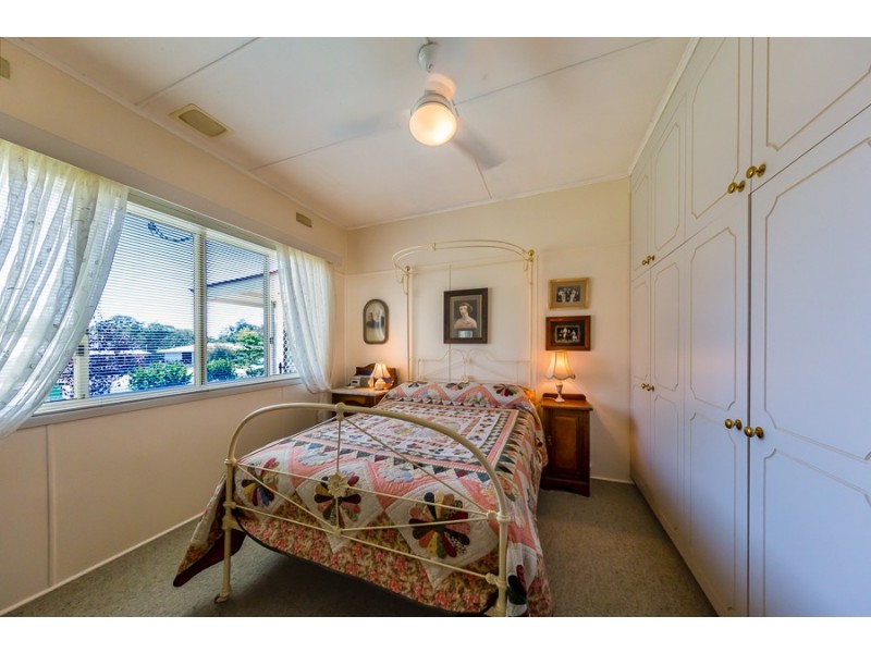 13 Gleeson Street, Crows Nest QLD 4355