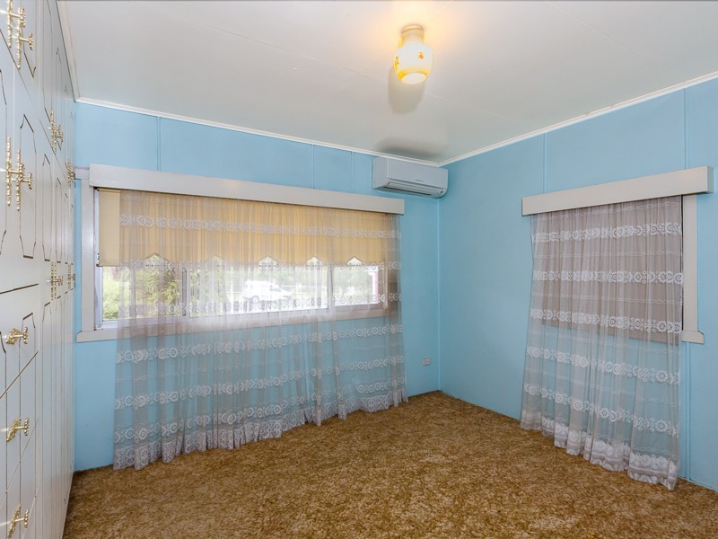 54 Charles Street, Crows Nest QLD 4355