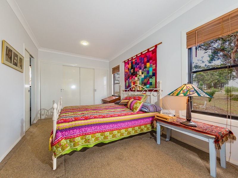 735 Merritts Creek Road, Hampton QLD 4352