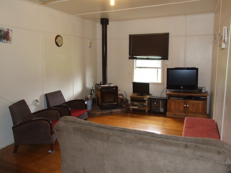 28 Albert street, Crows Nest QLD 4355