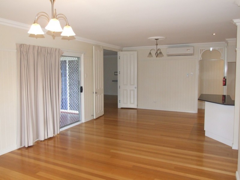 26 Samuel Avenue, Crows Nest QLD 4355