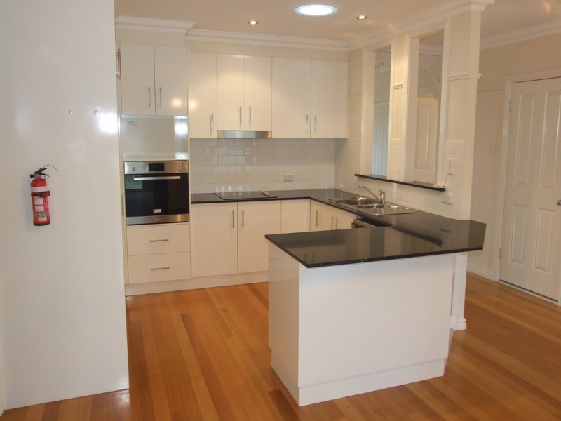 26 Samuel Avenue, Crows Nest QLD 4355