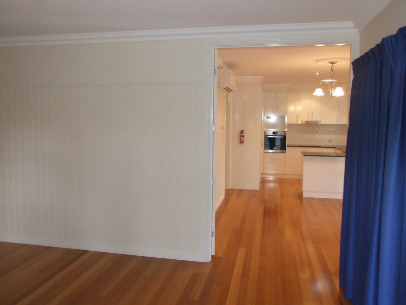26 Samuel Avenue, Crows Nest QLD 4355