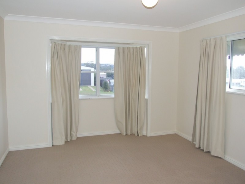 26 Samuel Avenue, Crows Nest QLD 4355