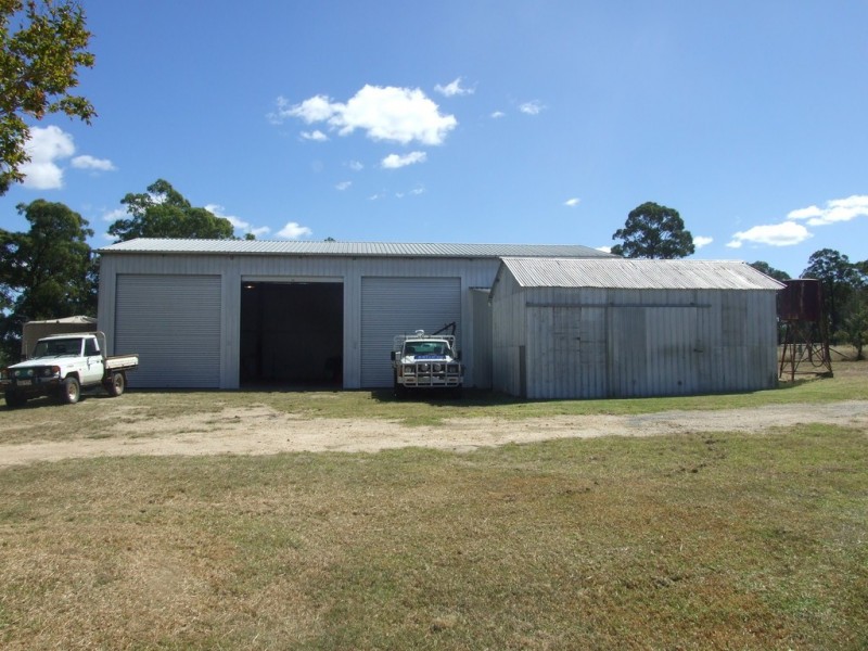 6009 New England Highway, Crows Nest QLD 4355