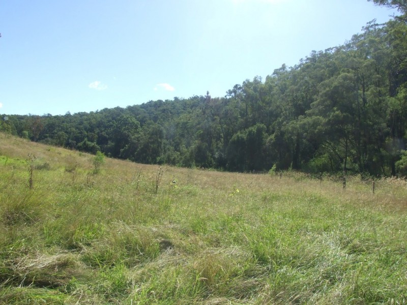 6009 New England Highway, Crows Nest QLD 4355