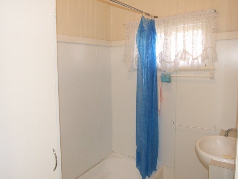 34 Campbell Street, Oakey QLD 4401