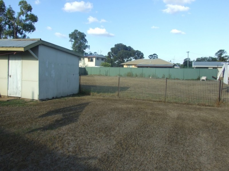 34 Campbell Street, Oakey QLD 4401