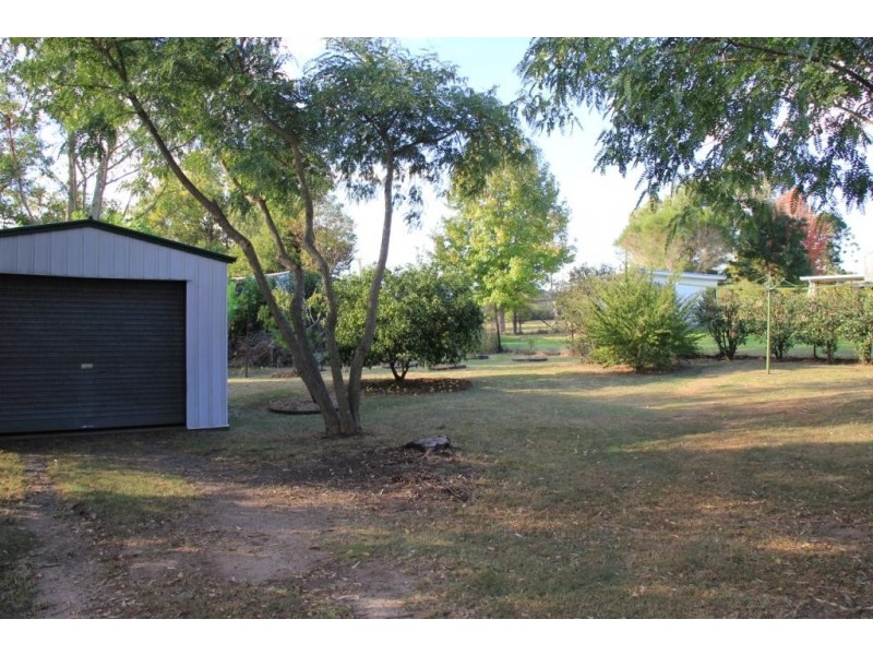 34 South Street, Crows Nest QLD 4355