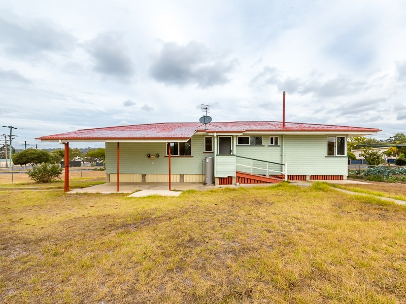 2 Lalor Street, Crows Nest QLD 4355