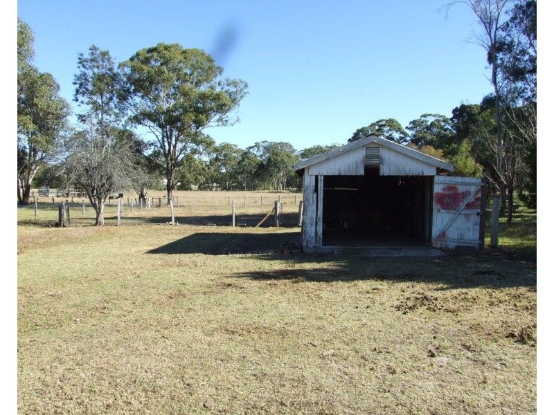 15 Devoncourt Road, Crows Nest QLD 4355