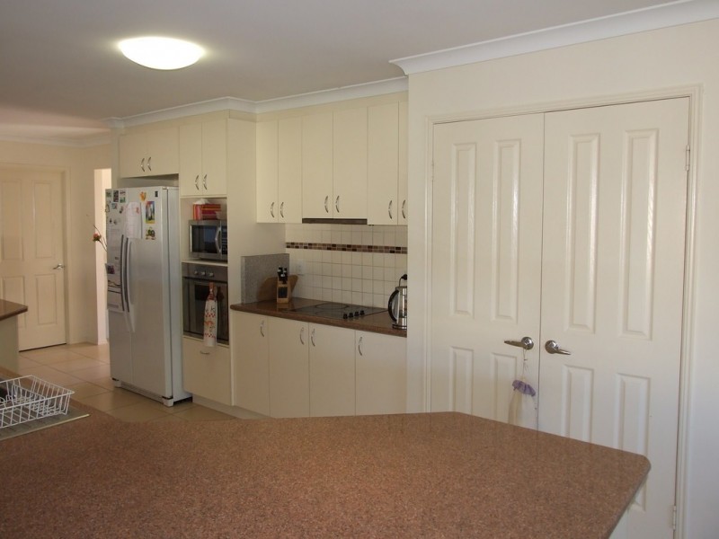 17 Vicky Avenue, Crows Nest QLD 4355