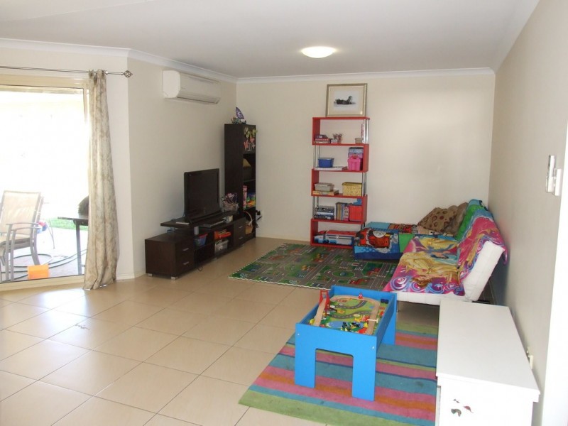 17 Vicky Avenue, Crows Nest QLD 4355