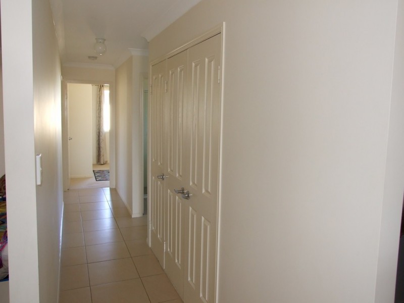 17 Vicky Avenue, Crows Nest QLD 4355