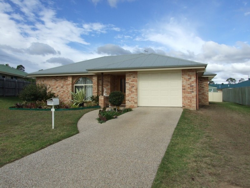 17 Vicky Avenue, Crows Nest QLD 4355
