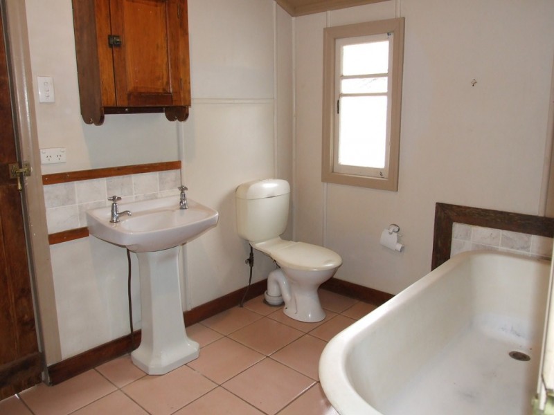 2279 Pierce Creek Road, Crows Nest QLD 4355