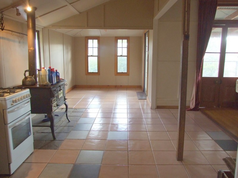 2279 Pierce Creek Road, Crows Nest QLD 4355