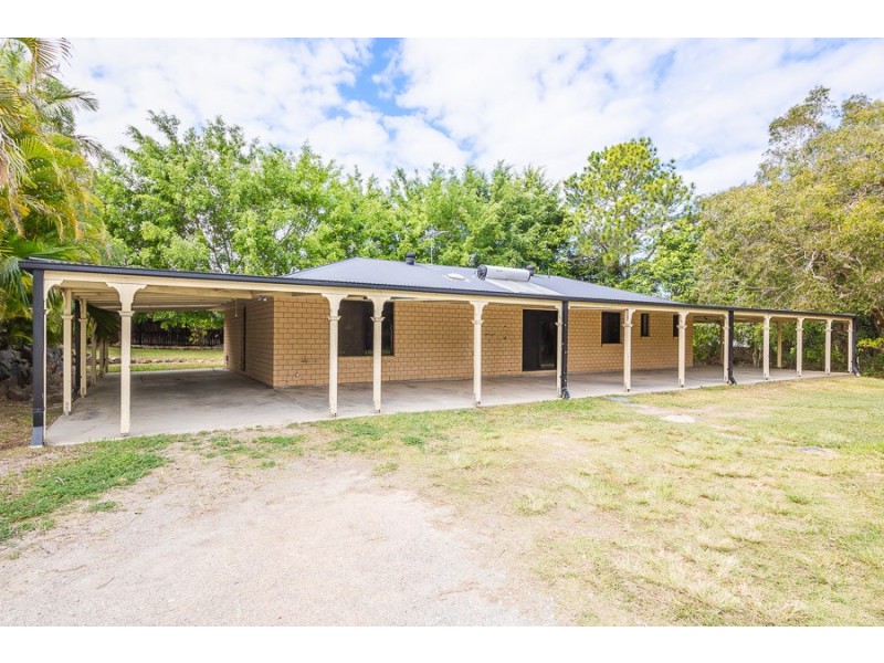 58 Pumicestone Road, Caboolture QLD 4510