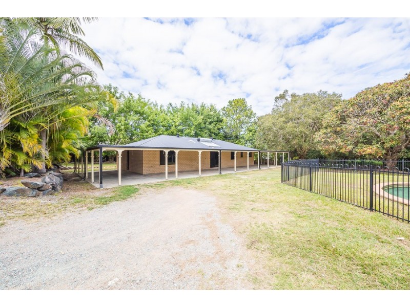 58 Pumicestone Road, Caboolture QLD 4510