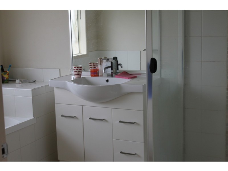 24 Briggs Dr, Caboolture QLD 4510