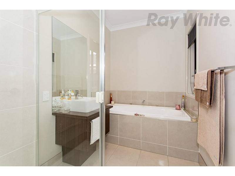 35 Nocturnal Promenade, Narangba QLD 4504