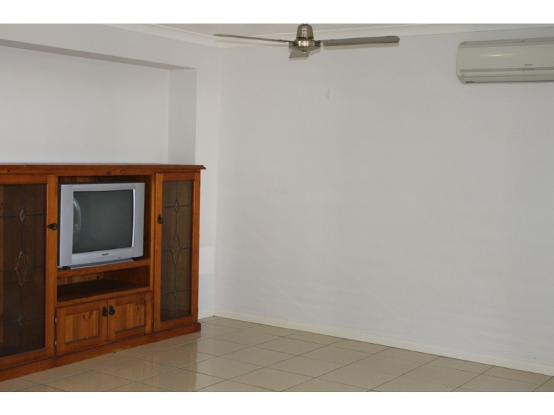 6/11 Walter Street, Caboolture QLD 4510