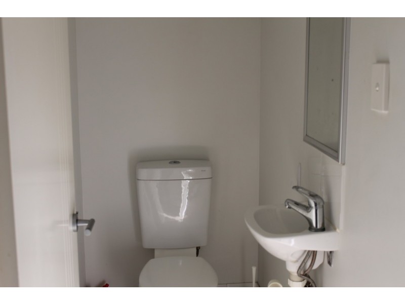 6/11 Walter Street, Caboolture QLD 4510