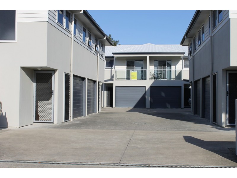 6/11 Walter Street, Caboolture QLD 4510