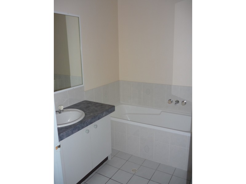 6/53 Lower King Street, Caboolture QLD 4510
