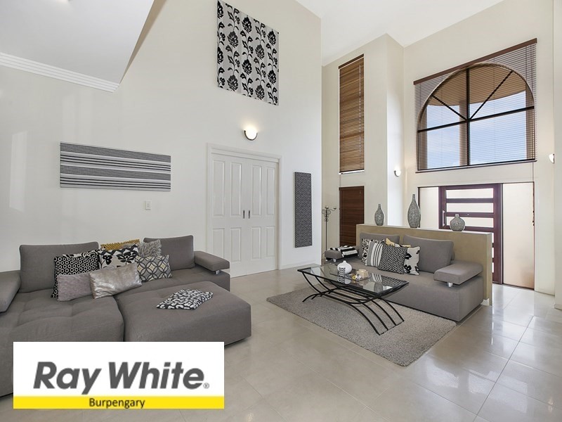 11 Harlow Place, Mcdowall QLD 4053