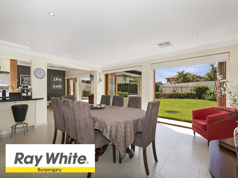 11 Harlow Place, Mcdowall QLD 4053